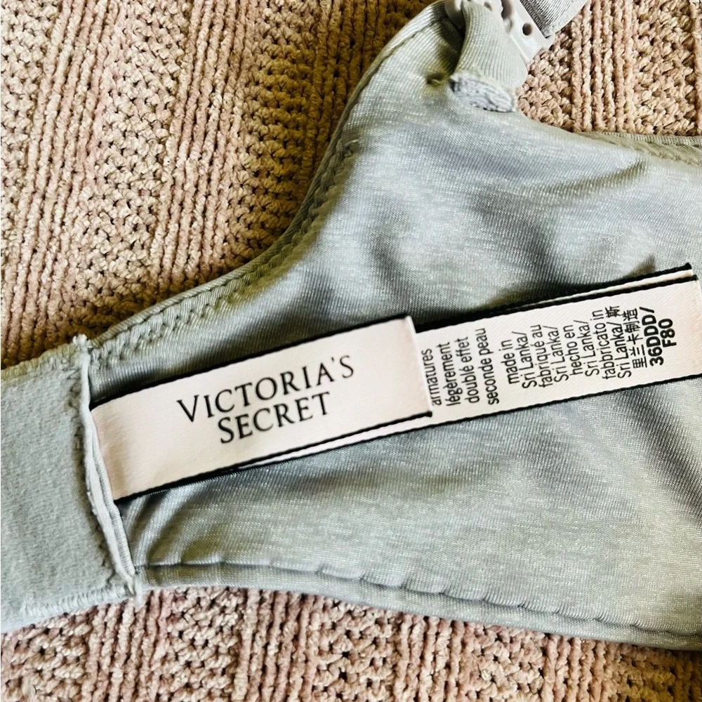 Victoria Secret Women's Light Gray Bra Sz 36DDD - Picture 4 of 5